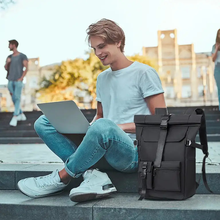 SAC À DOS ORDINATEUR IMPERMÉABLE – MODULABLE, SÉCURISÉ & POLYVALENT. 2 POUR 90€