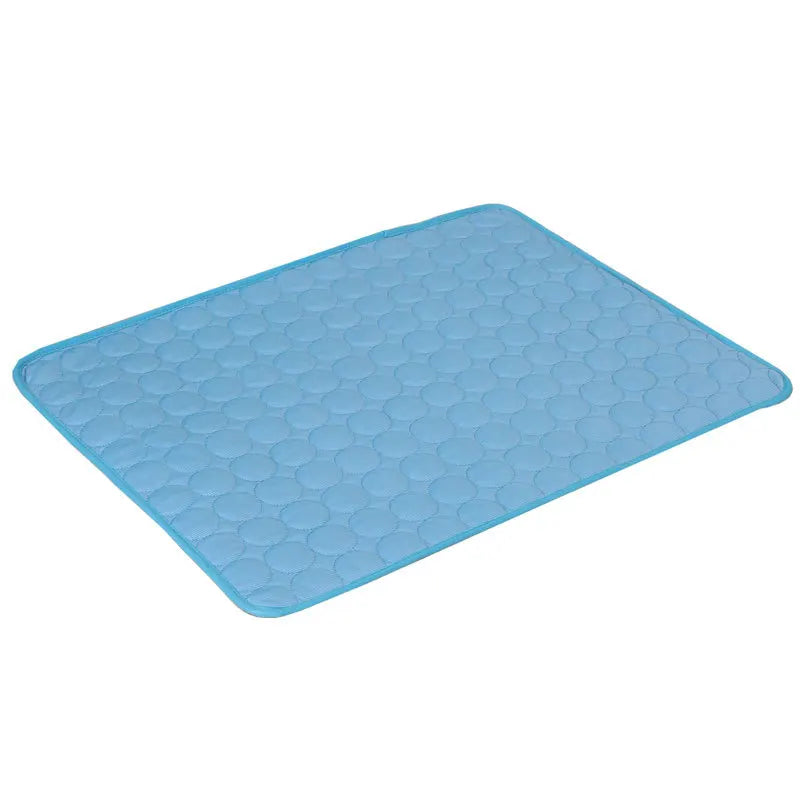TAPIS RAFRAÎCHISSANT POUR CHIEN & CHAT – FRAÎCHEUR INSTANTANÉE EN ÉTÉ