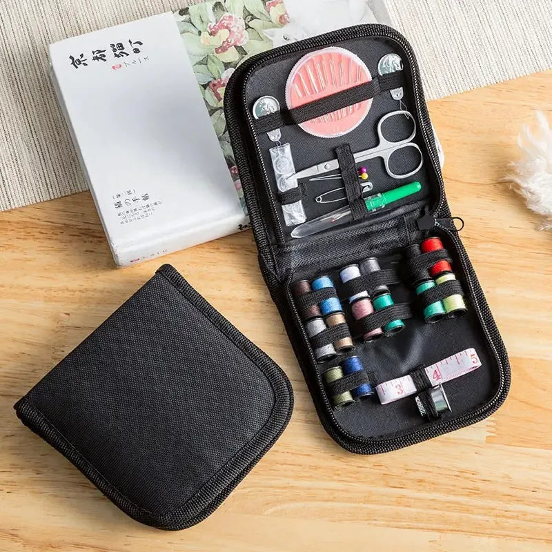 MINI KIT DE COUTURE PORTABLE – TOUT LE NÉCESSAIRE À PORTÉE DE MAIN