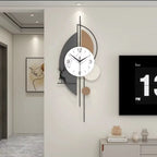 Horloge murale  artistique gris et beige avec décor cerf intégré 75 cm