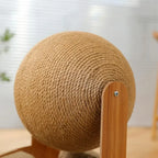 BALLE À GRIFFER POUR CHAT 2-EN-1 – JOUET EN BOIS MASSIF AVEC SURFACE EN SISAL RÉSISTANTE