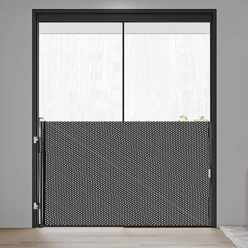 BARRIÈRE RÉTRACTABLE POUR CHIENS ET CHATS – SÉCURITÉ, CONTRÔLE & GAIN DE PLACE