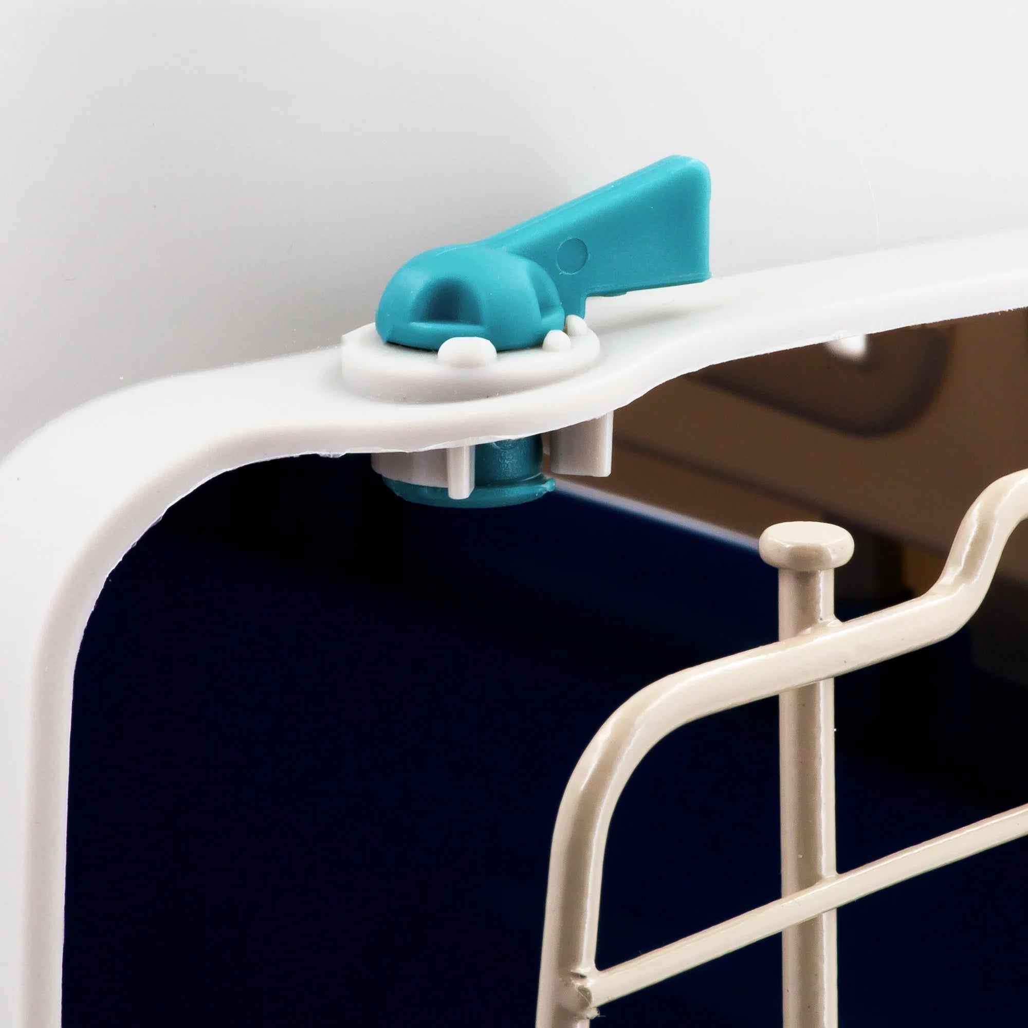 CAISSE DE TRANSPORT POUR CHIEN & CHAT – VOYAGE, SÉCURITÉ & CONFORT