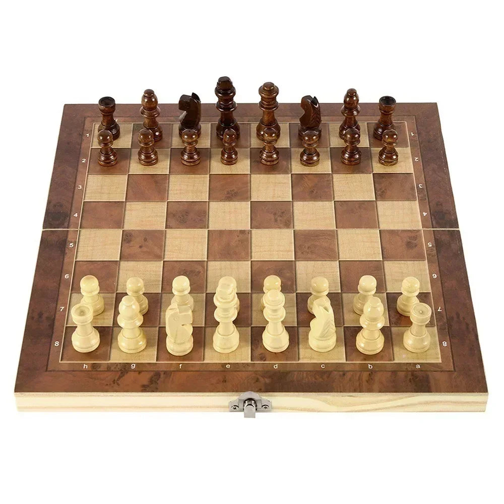 ÉCHIQUIER PLIABLE EN BOIS 3 EN 1 – ÉCHECS, DAMES & BACKGAMMON