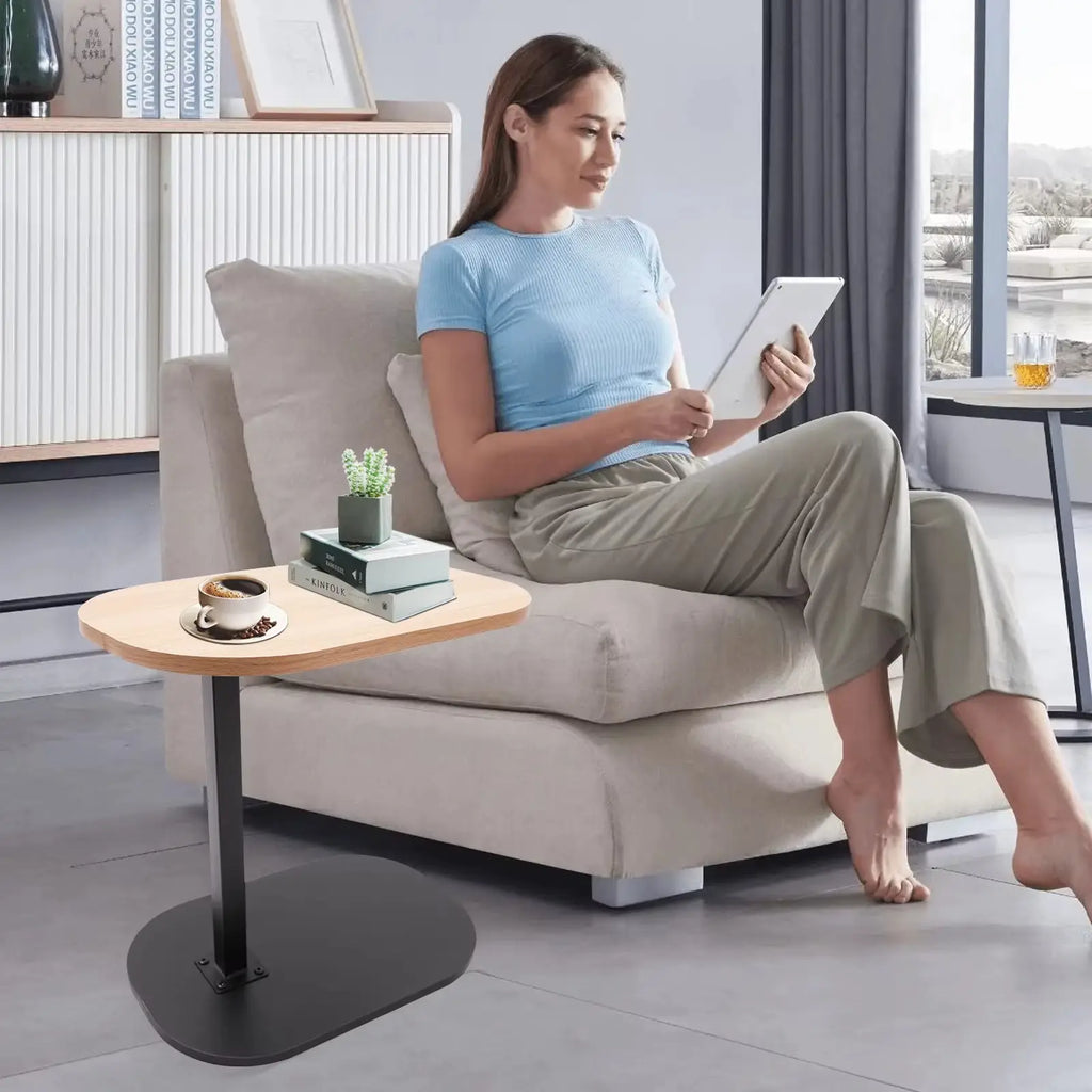 Table d’appoint relevable en C moderne et multifonction